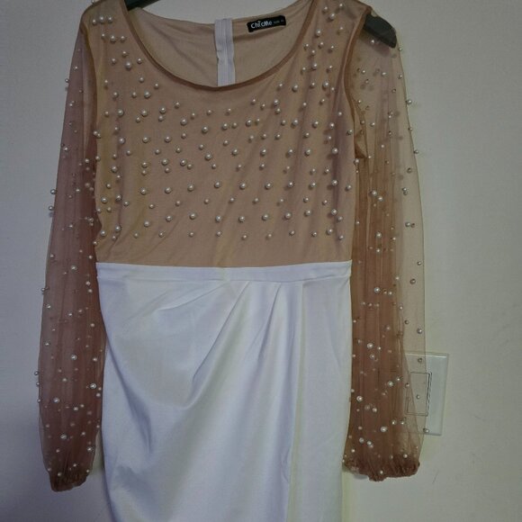 Ethereal Elegance: Beaded Mesh & Flowing White Gown - Picture 1 of 1